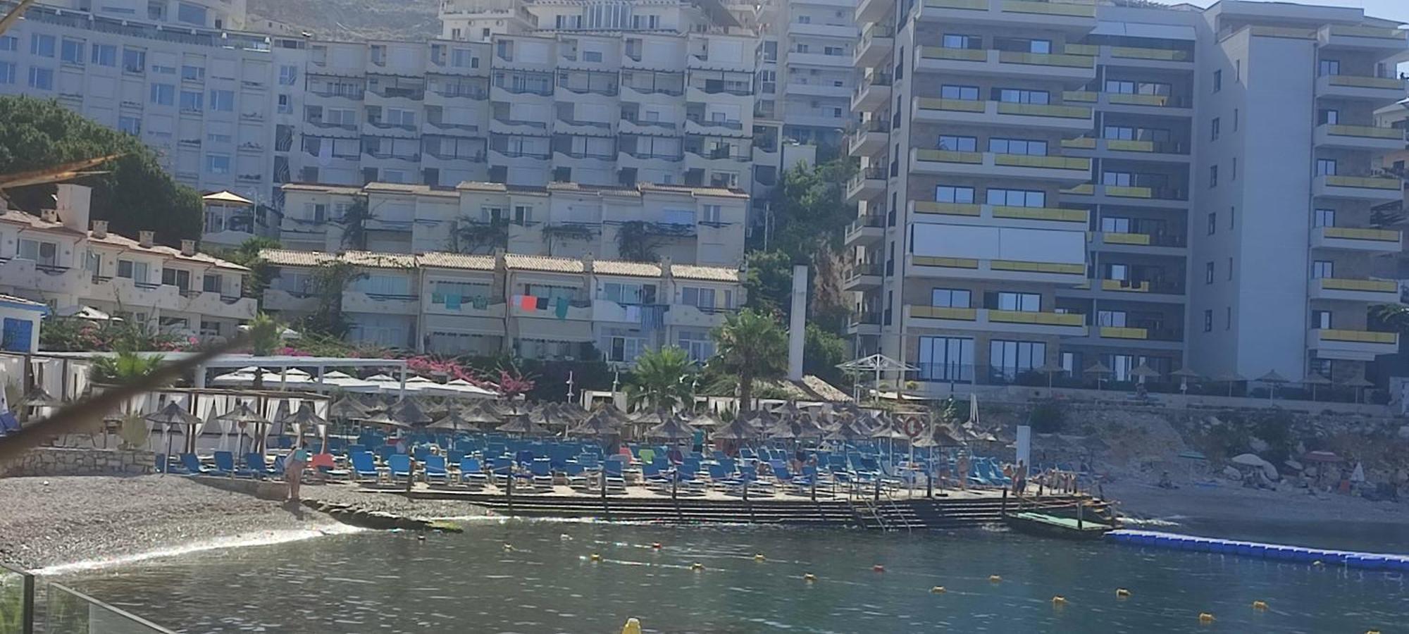 Sea Breeze Apartment Bougainville Bay Sarandë Exterior foto