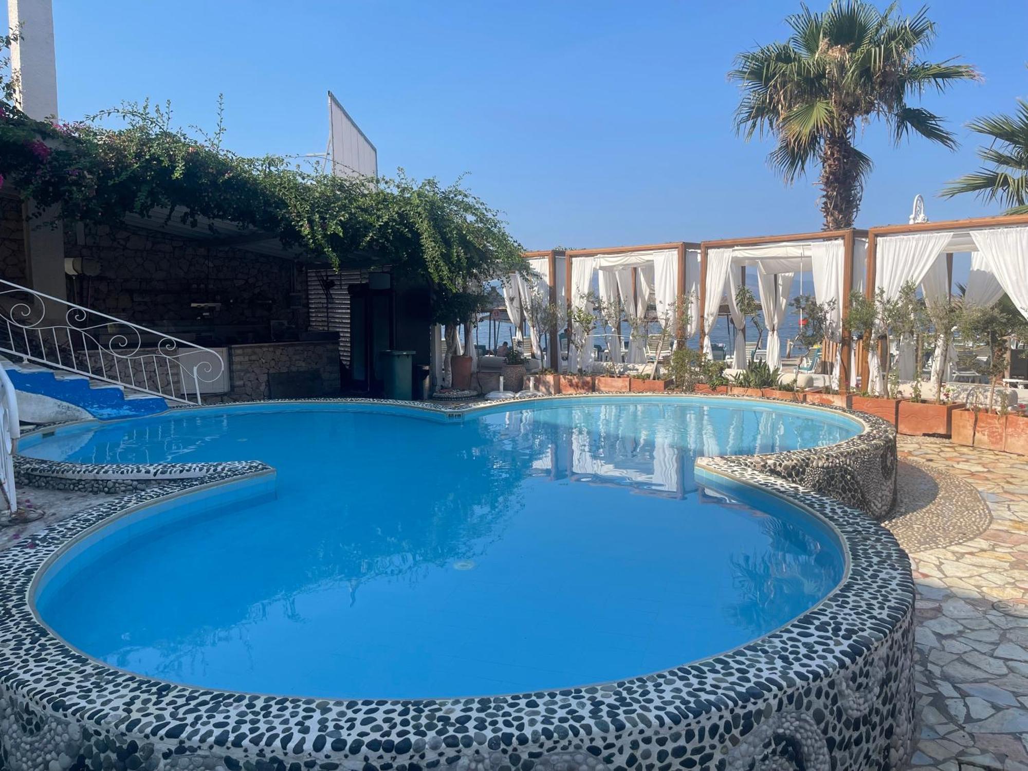 Sea Breeze Apartment Bougainville Bay Sarandë Exterior foto