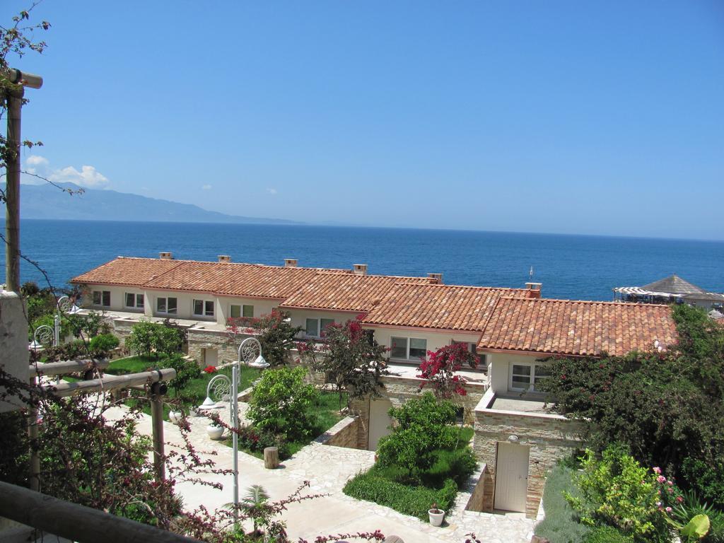 Sea Breeze Apartment Bougainville Bay Sarandë Exterior foto